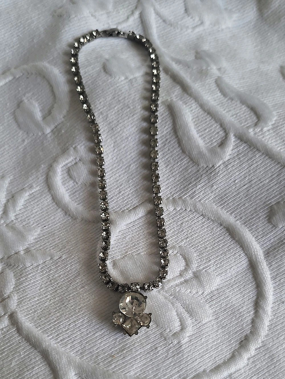 Vintage Crystal Pendant Necklace in Silver